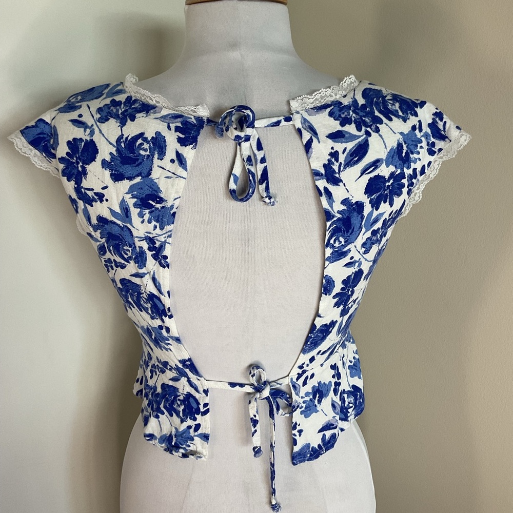 Sky to the moon Floral Plunging V-Neck Open Back Lace Trim Crop Top 100% Rayon - Picture 8 of 8